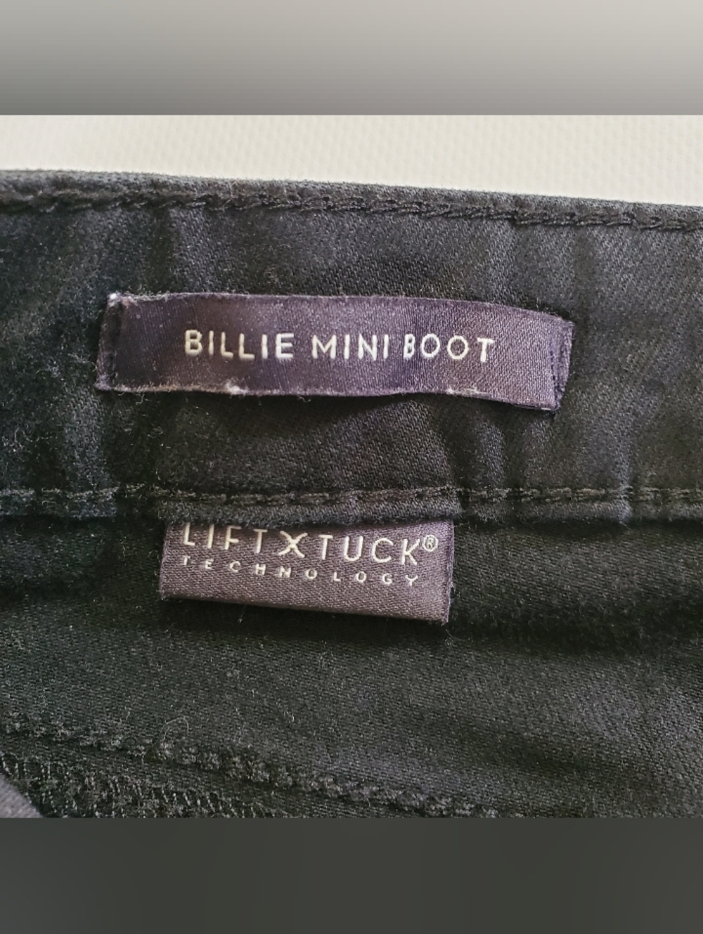 7643 * NYDJ Billie Mini Bootcut Jeans High Rise Slimming Black Denim Size 0 - Picture 4 of 14